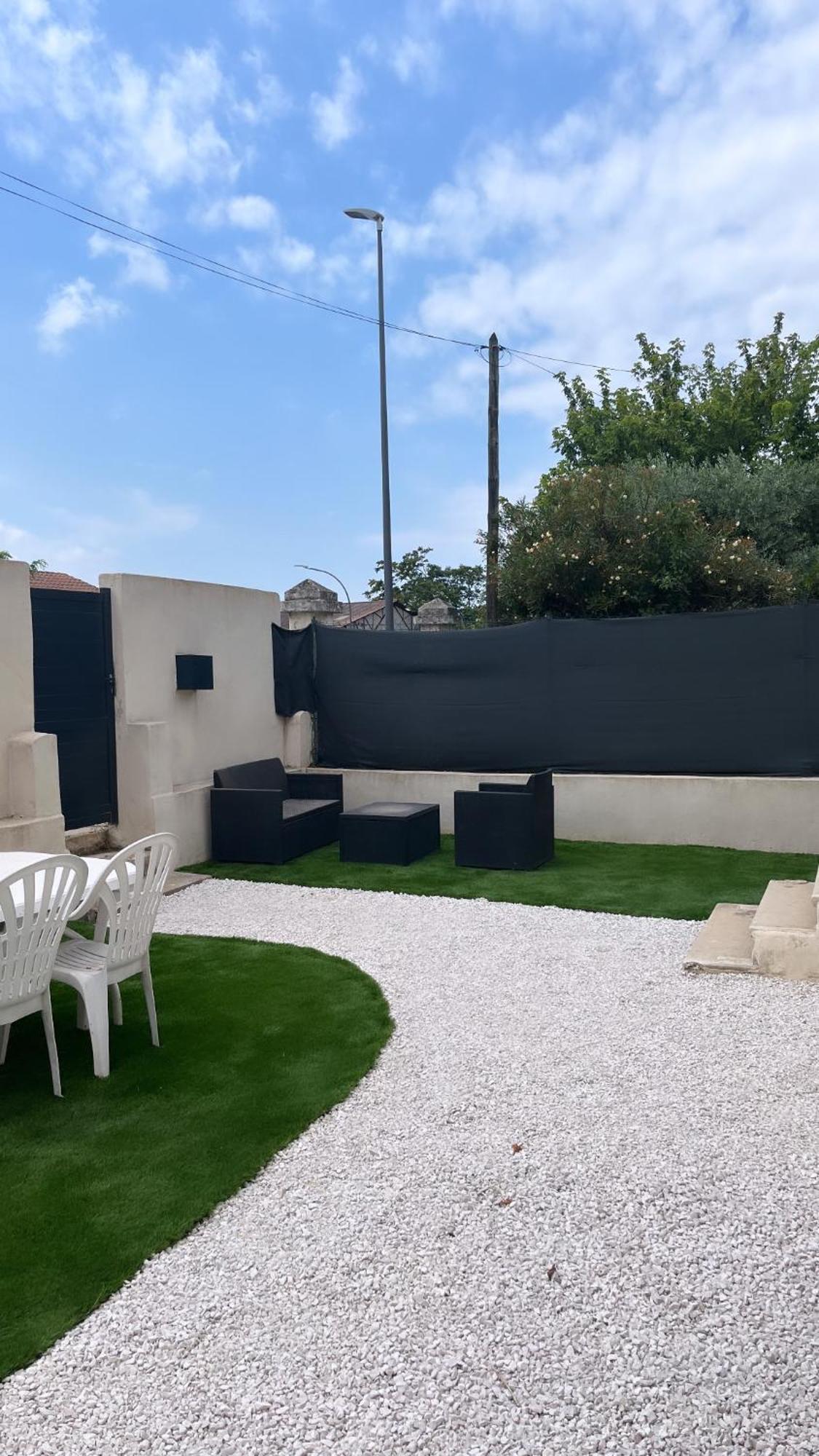 Logement Prive A Proximite Du Mont Ventoux Карпентра Екстериор снимка
